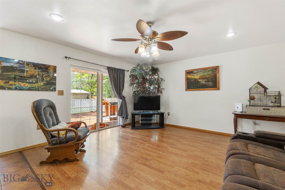 1010 Northern Pacific Property Photo 2