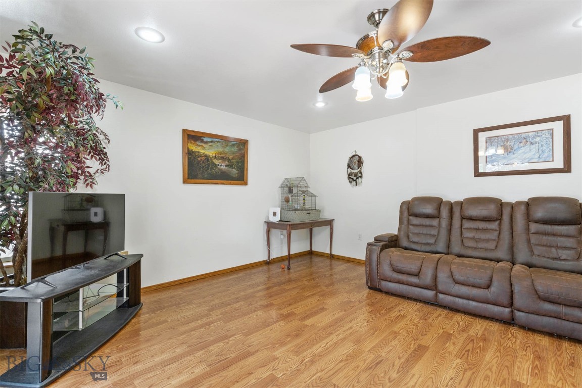 1010 Northern Pacific Property Photo 3