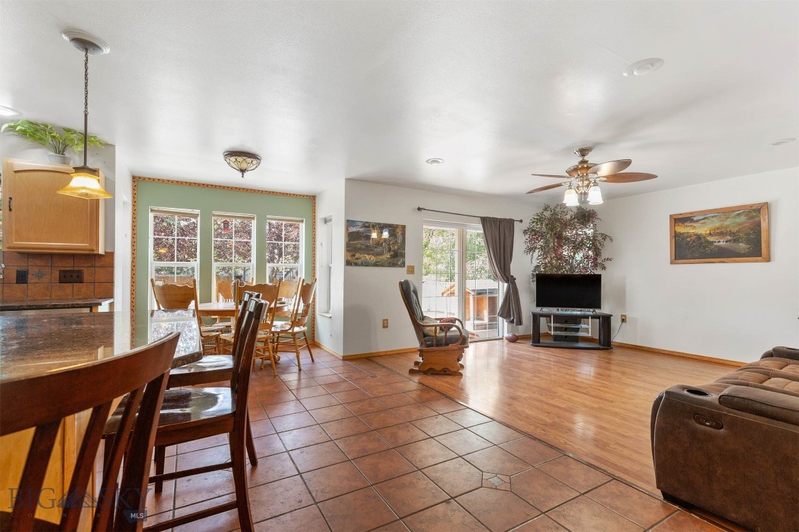 1010 Northern Pacific Property Photo 5