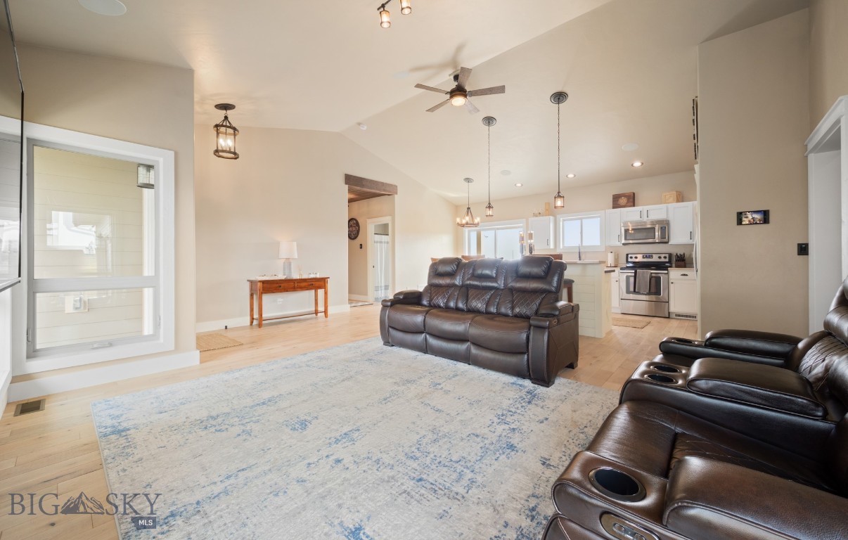 20 Star View Drive Property Photo 15