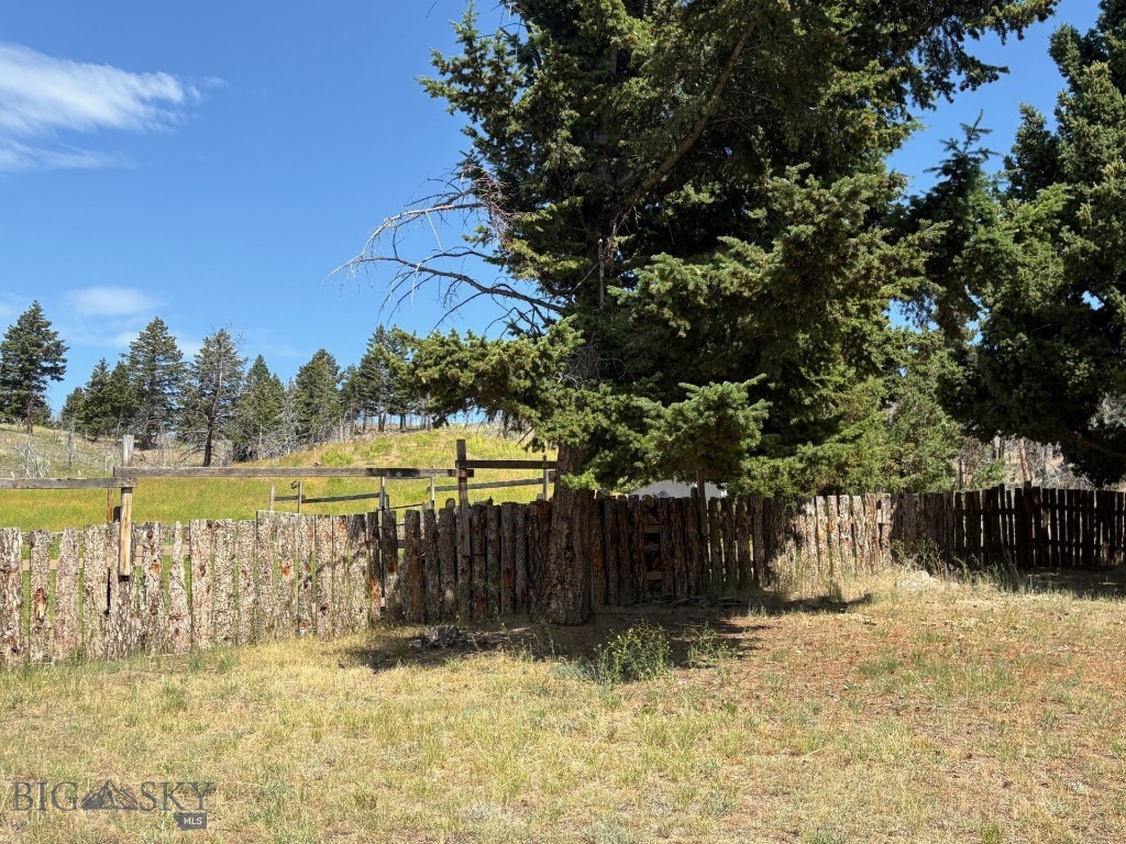 180 Lower Rader Creek Road Property Photo 36