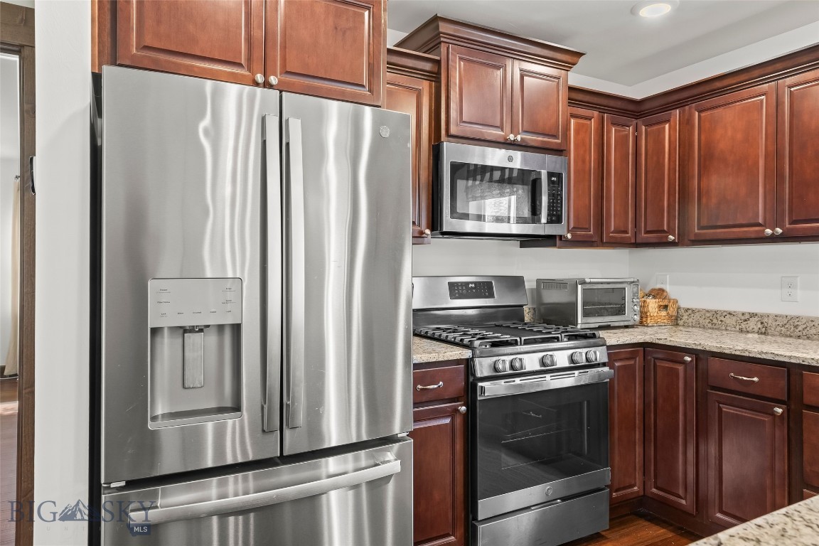 15 Madison Drive Property Photo 14