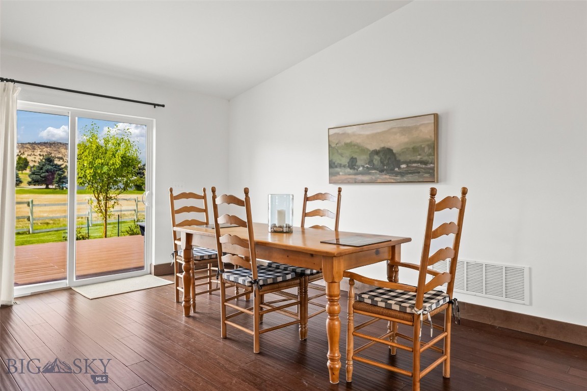 15 Madison Drive Property Photo 20