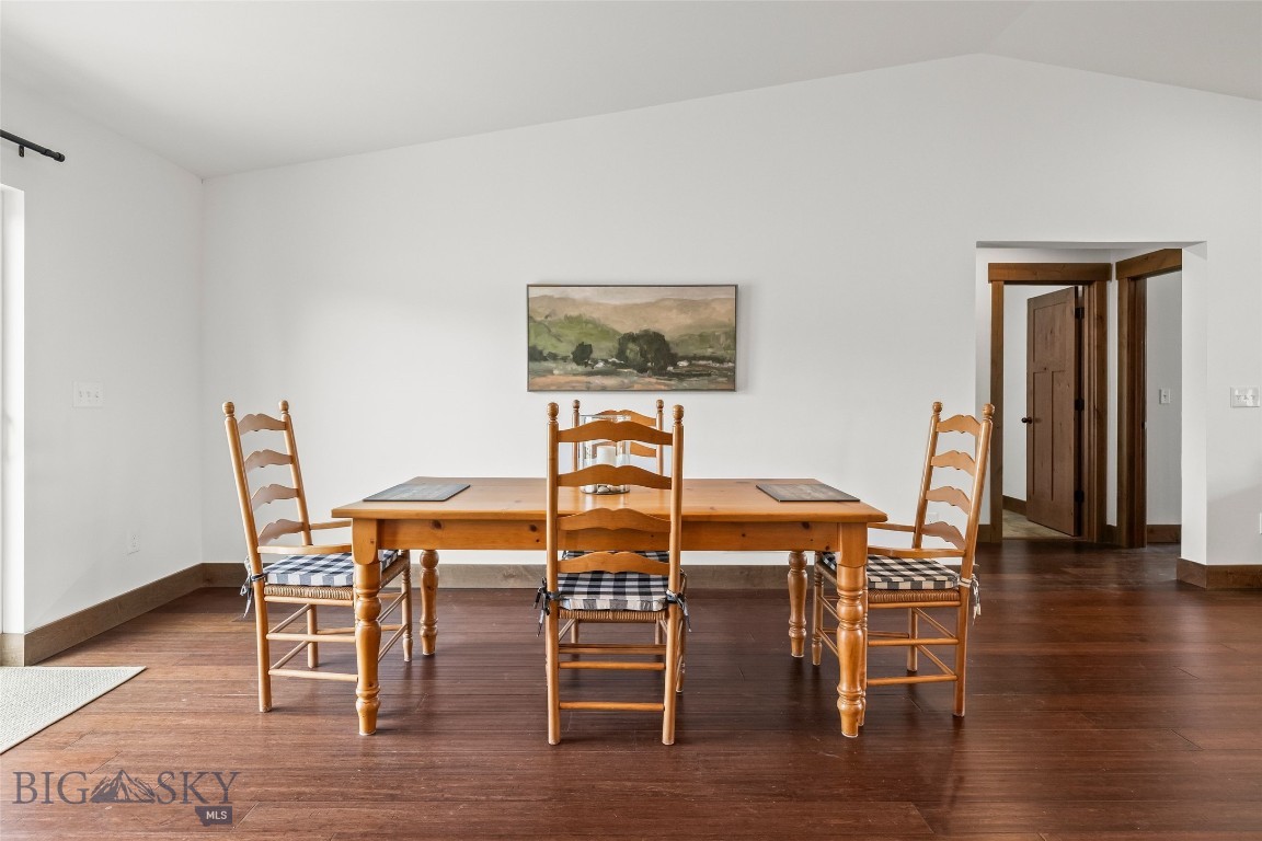 15 Madison Drive Property Photo 21