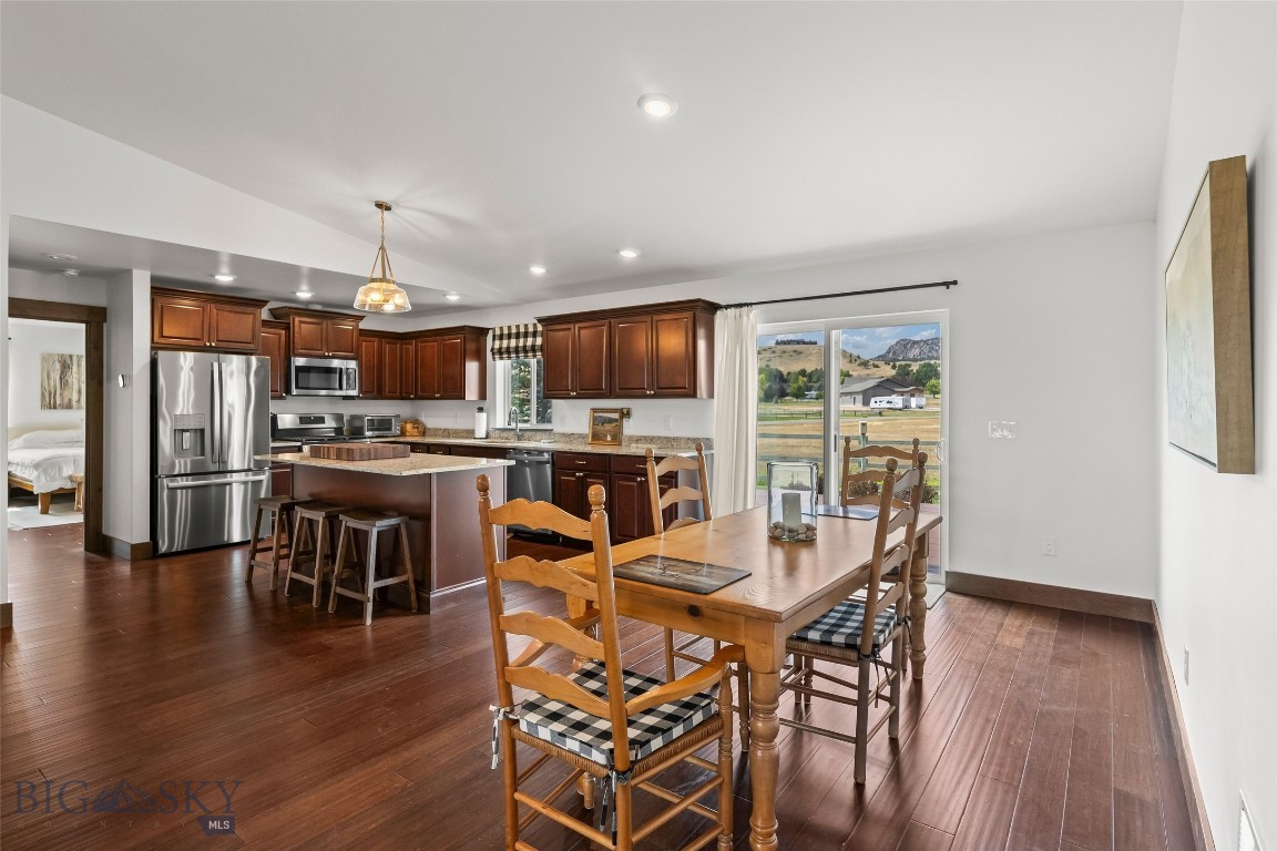 15 Madison Drive Property Photo 22