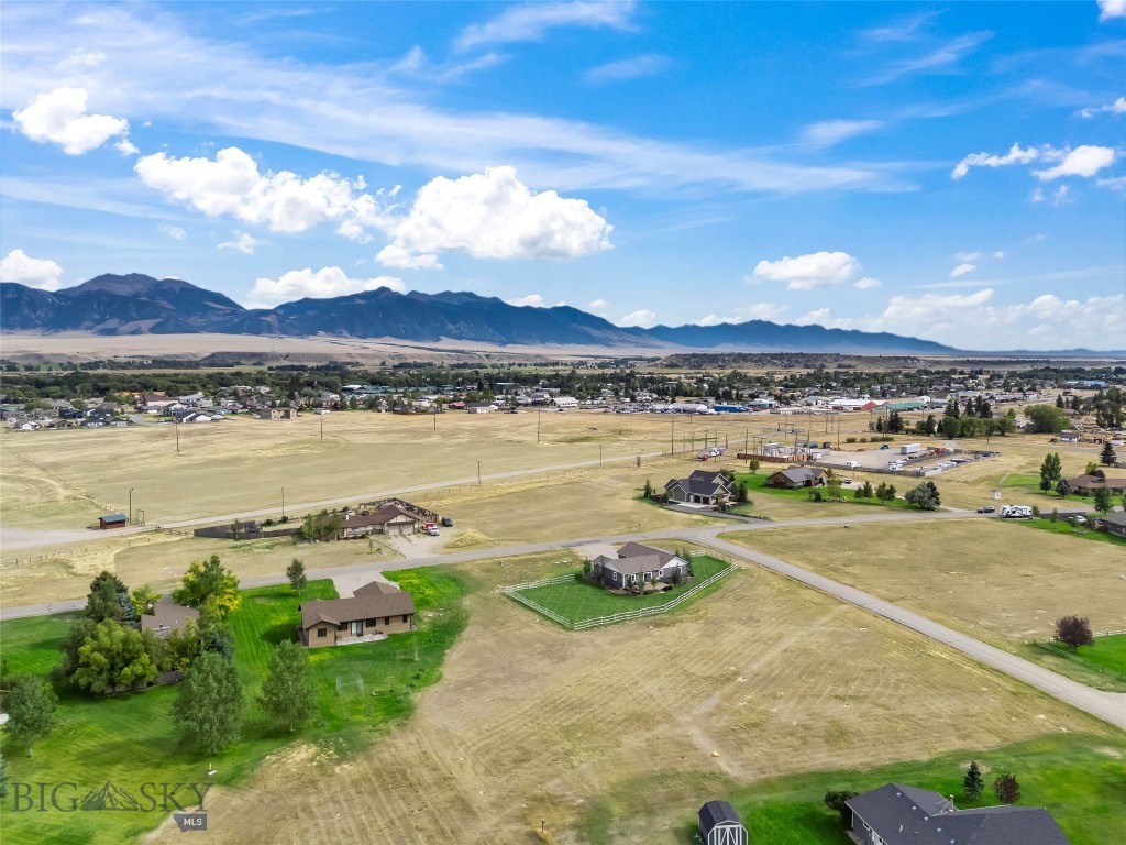 15 Madison Drive Property Photo 71