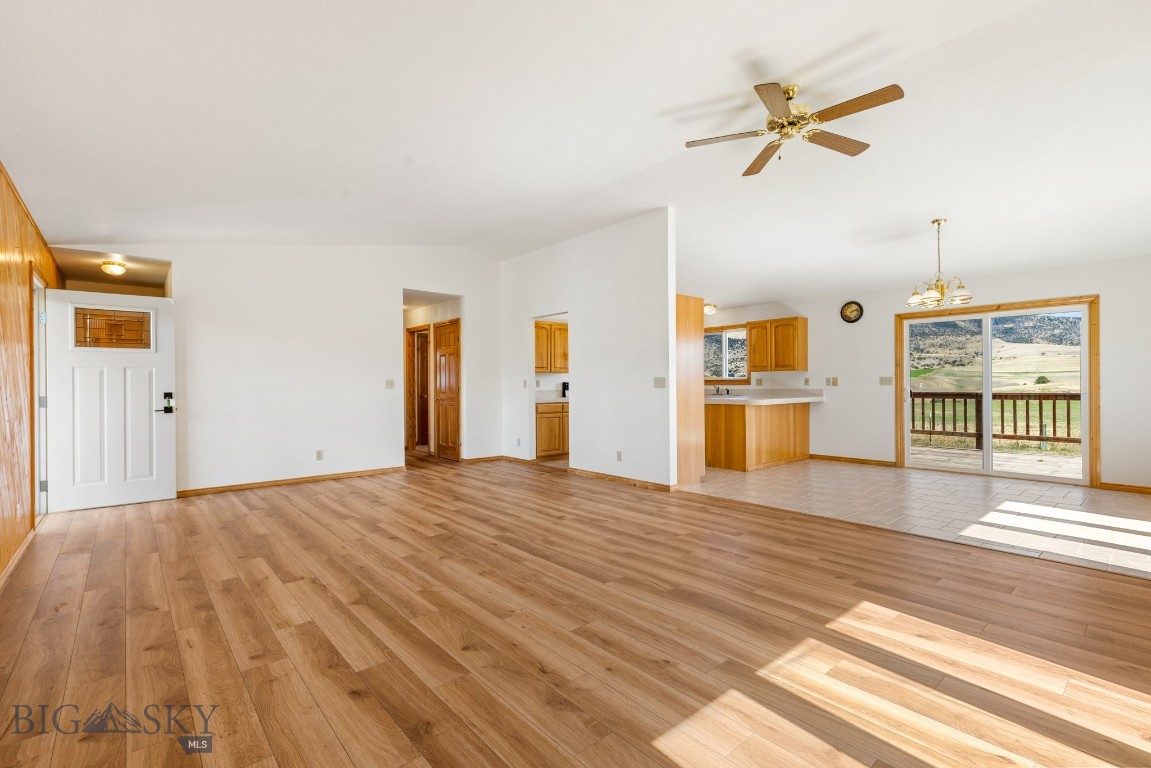 631 Mt Hwy 359 Property Photo 11