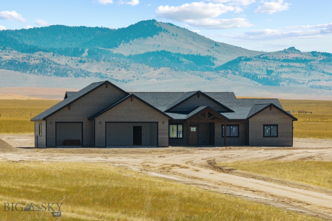 105 Thatcher Drive Property Photo 2