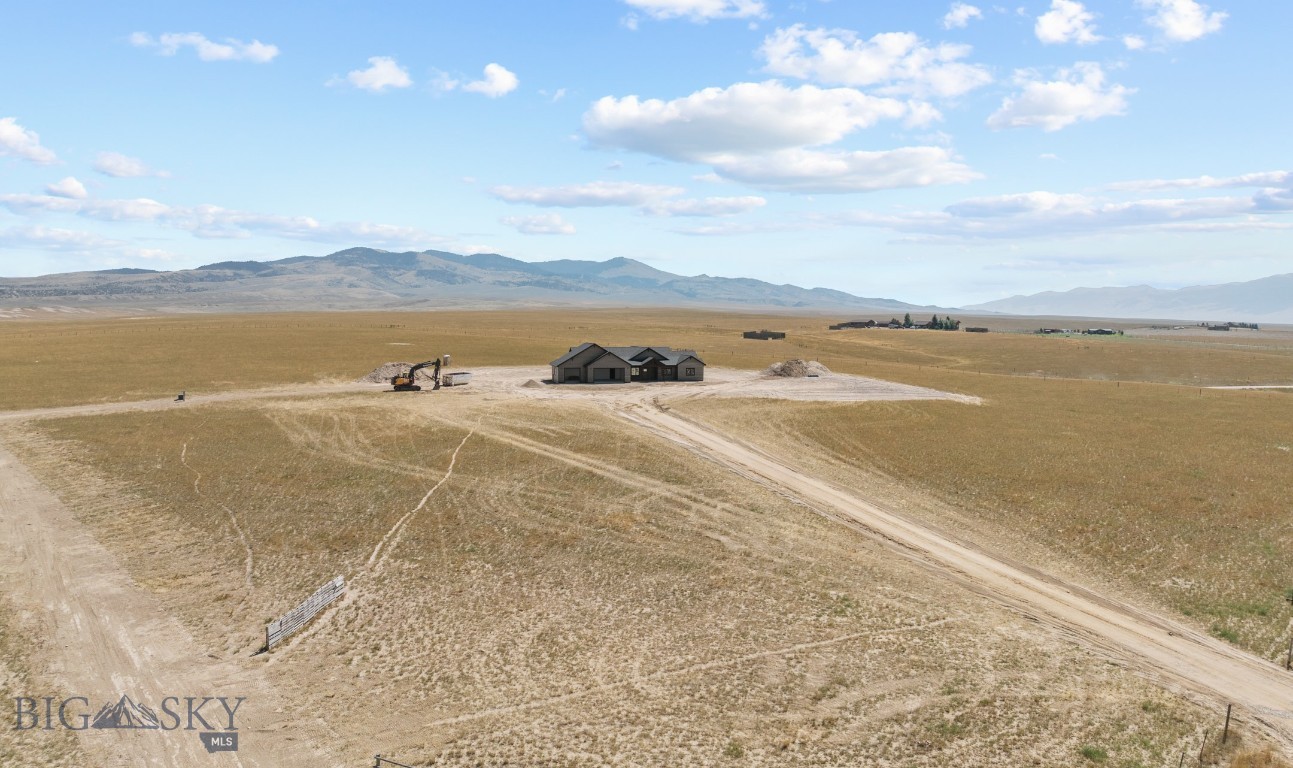 105 Thatcher Drive Property Photo 7