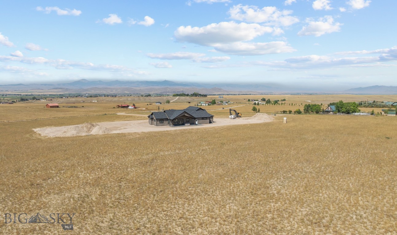 105 Thatcher Drive Property Photo 9