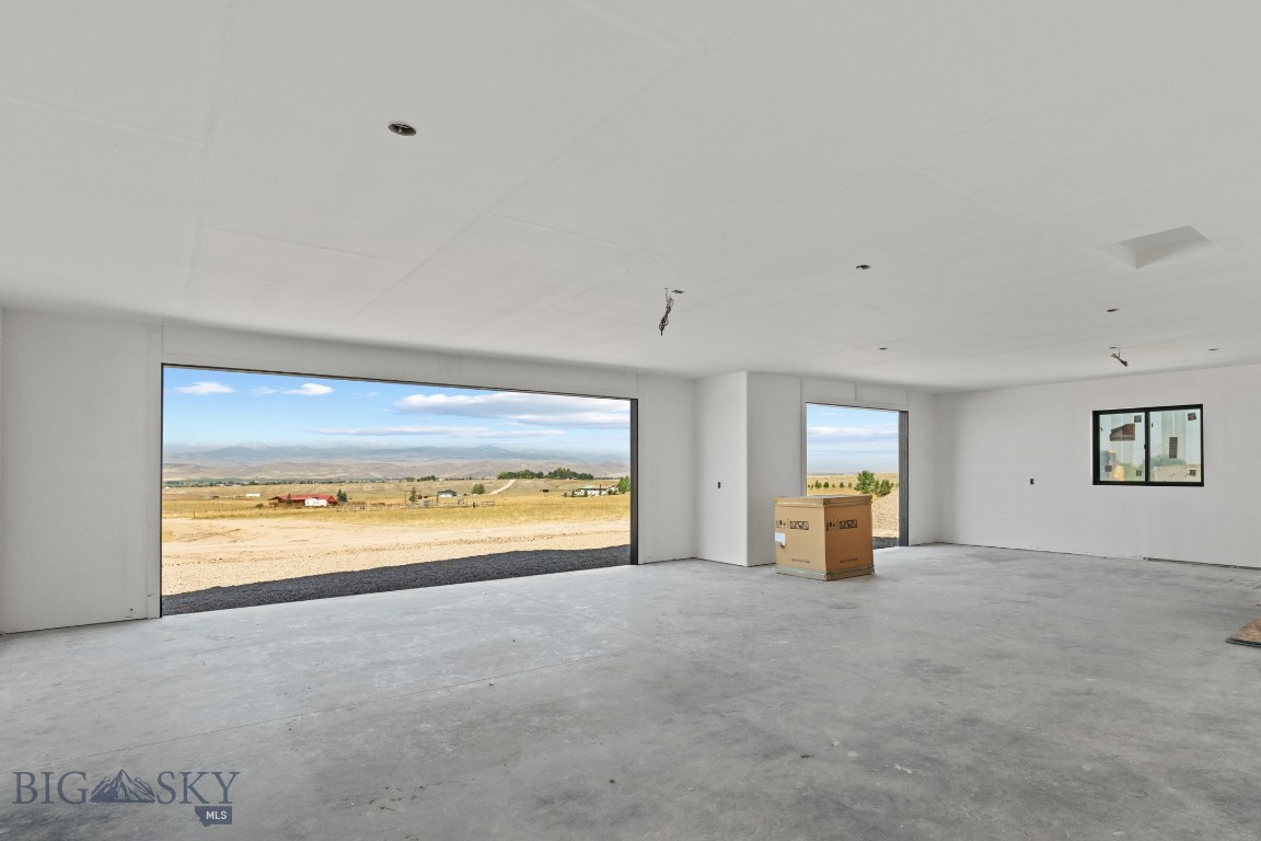 105 Thatcher Drive Property Photo 10