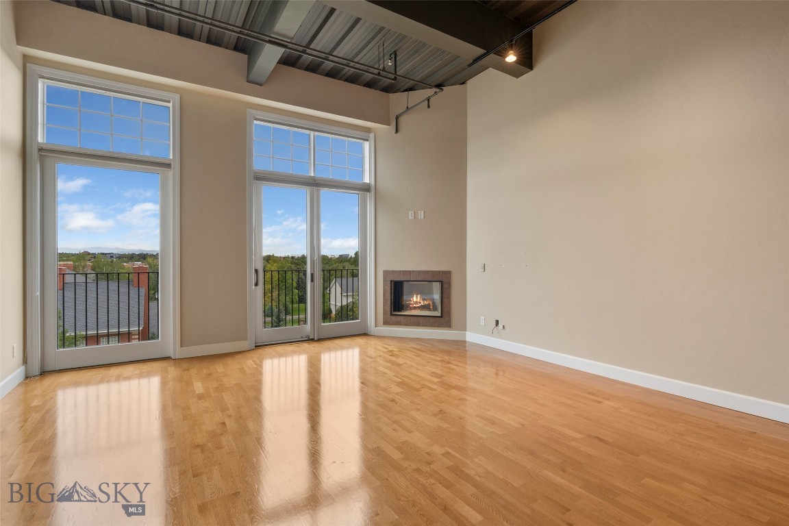 140 Village Crossing 4c Property Photo 4