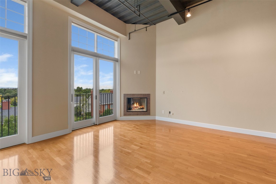 140 Village Crossing 4c Property Photo 6