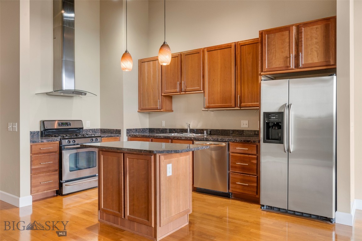 140 Village Crossing 4c Property Photo 11