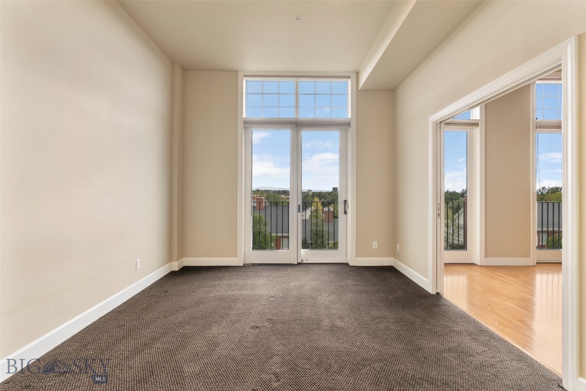 140 Village Crossing 4c Property Photo 21