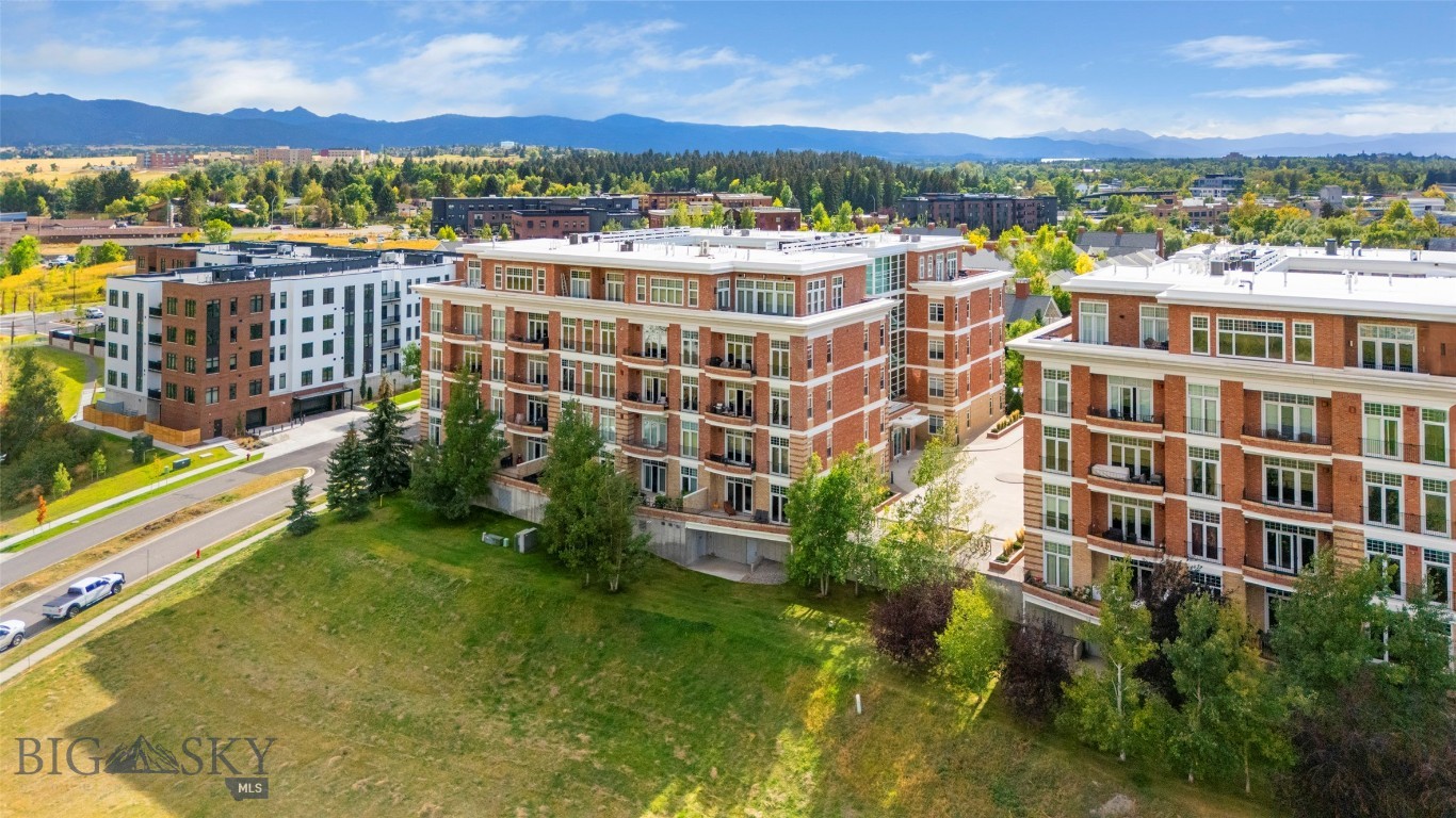 140 Village Crossing 4c Property Photo 41