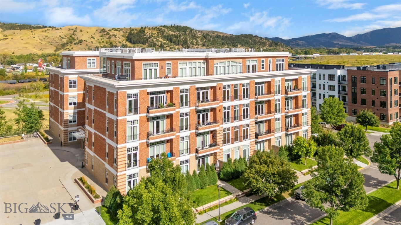 140 Village Crossing 4c Property Photo 42