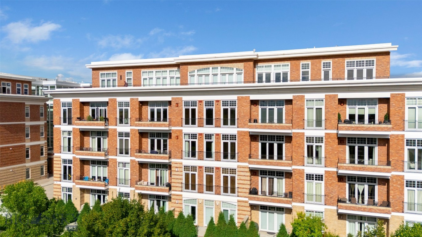 140 Village Crossing 4c Property Photo 45