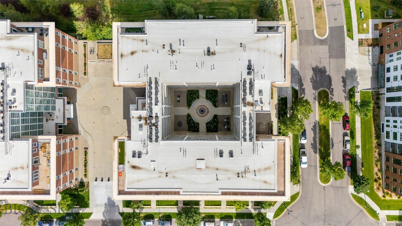 140 Village Crossing 4c Property Photo 46