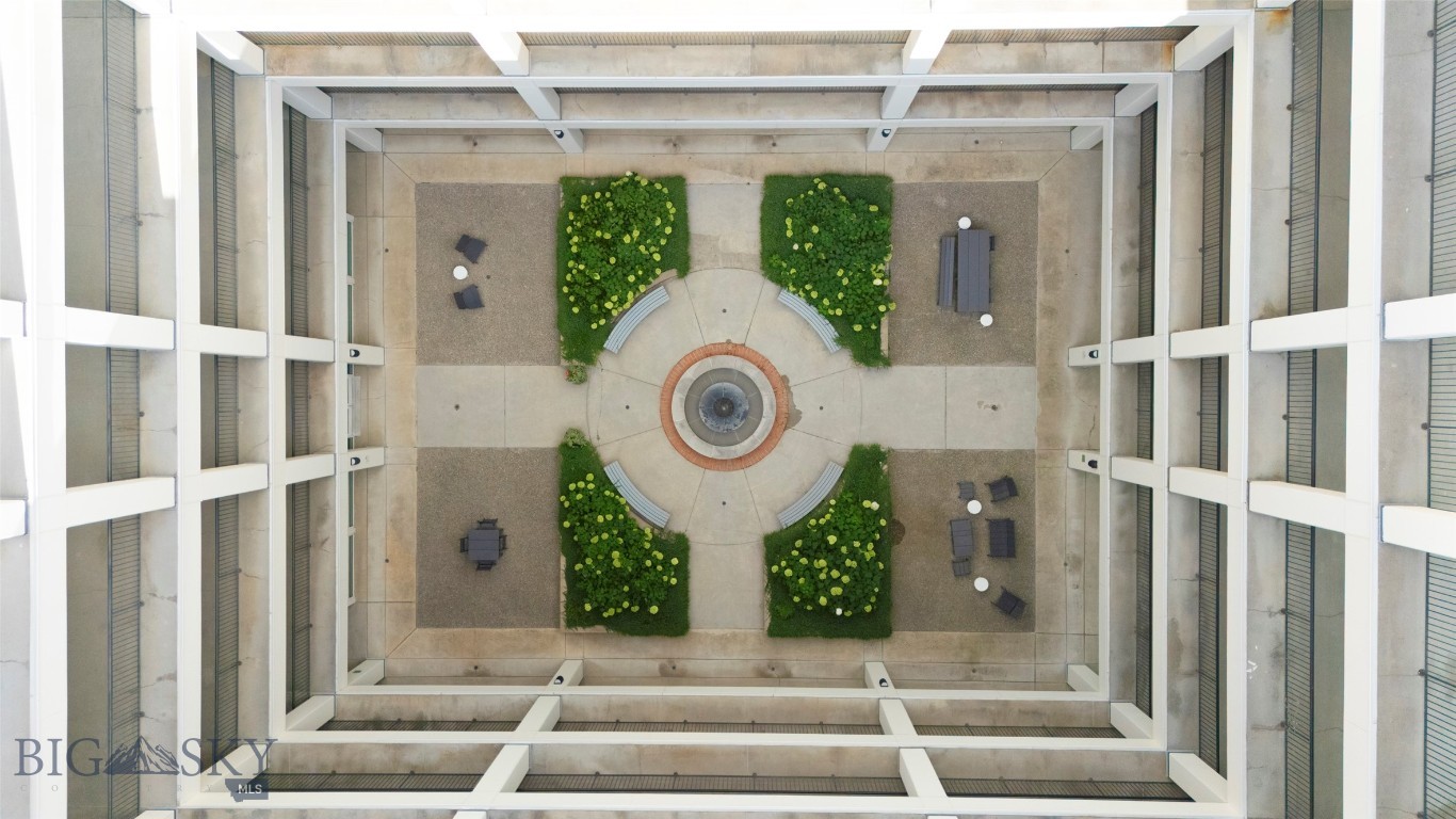 140 Village Crossing 4c Property Photo 49