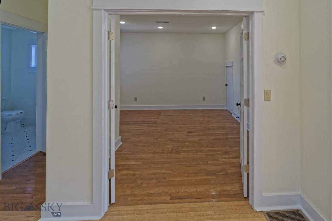 705 W Park Street Property Photo 6