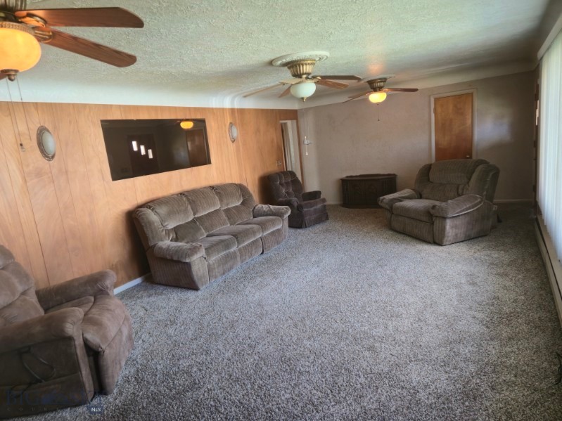 2526 Locust Street Property Photo 12