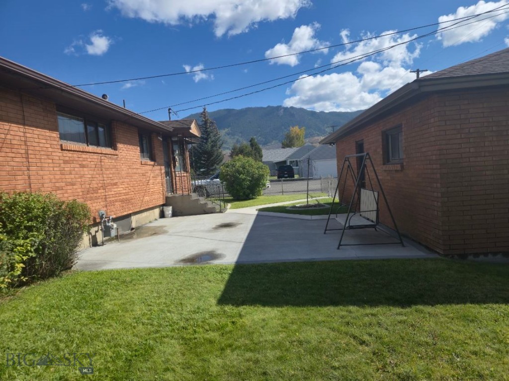 2526 Locust Street Property Photo 35