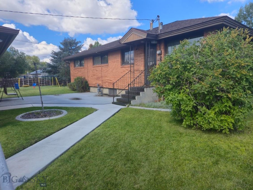 2526 Locust Street Property Photo 38