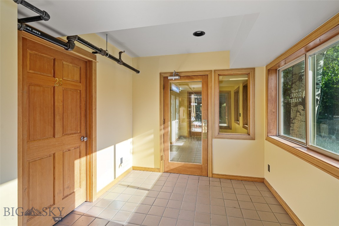 66 Market Place Property Photo 6