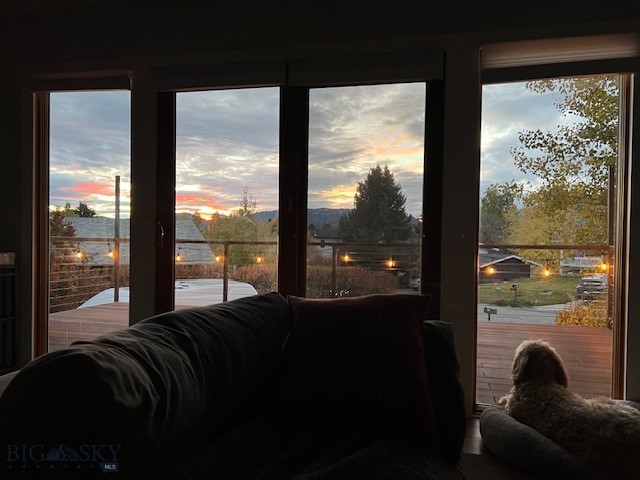 1103 S Pinecrest Property Photo 10