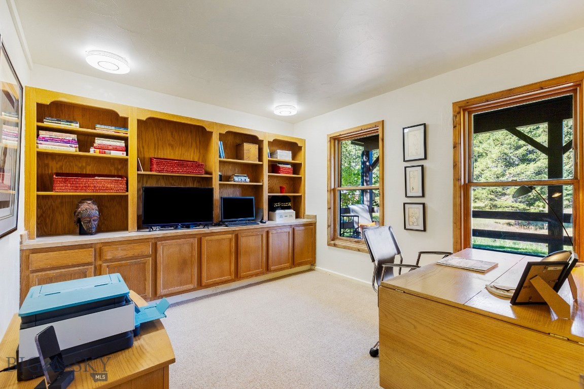 330 Stellar Jay Way Property Photo 14