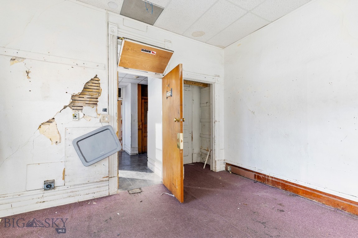 68 W Broadway Street W Property Photo 33