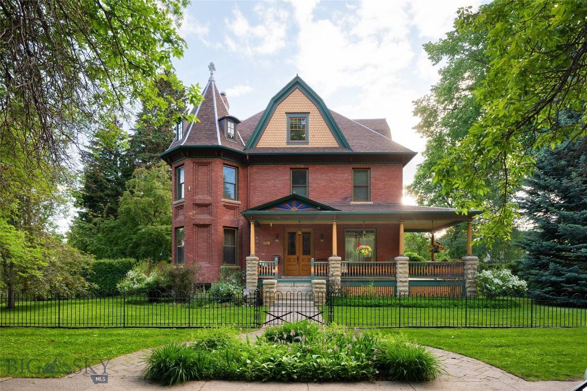 319 S 3rd Avenue Property Photo 2