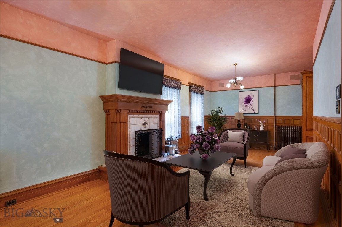 319 S 3rd Avenue Property Photo 8