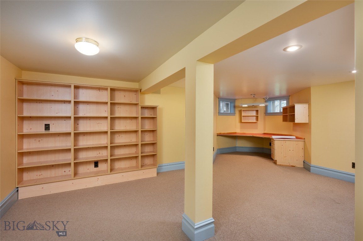 319 S 3rd Avenue Property Photo 30