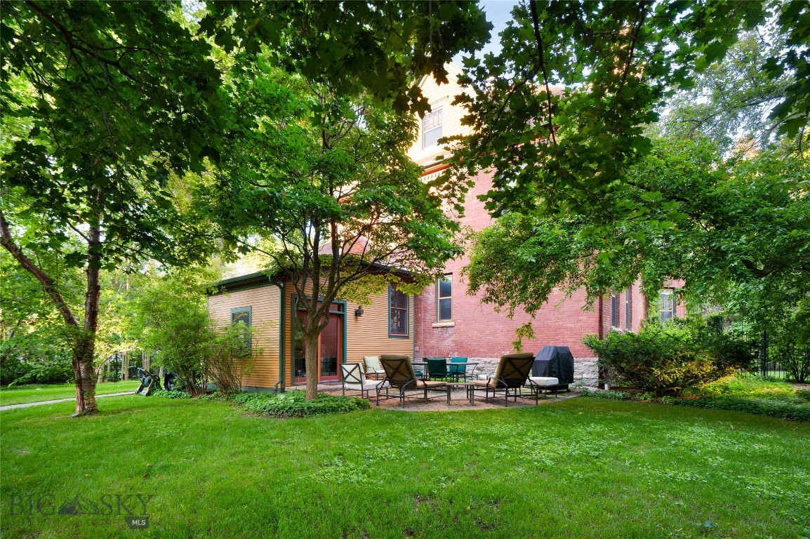 319 S 3rd Avenue Property Photo 36