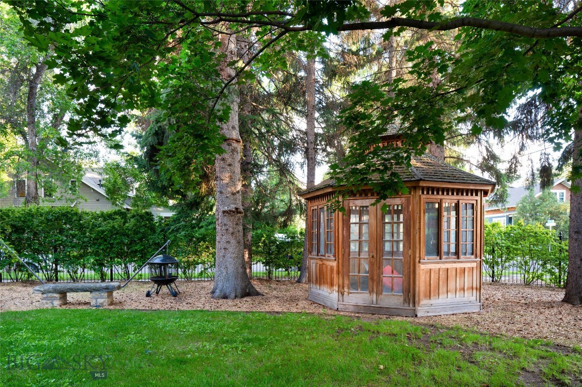 319 S 3rd Avenue Property Photo 39