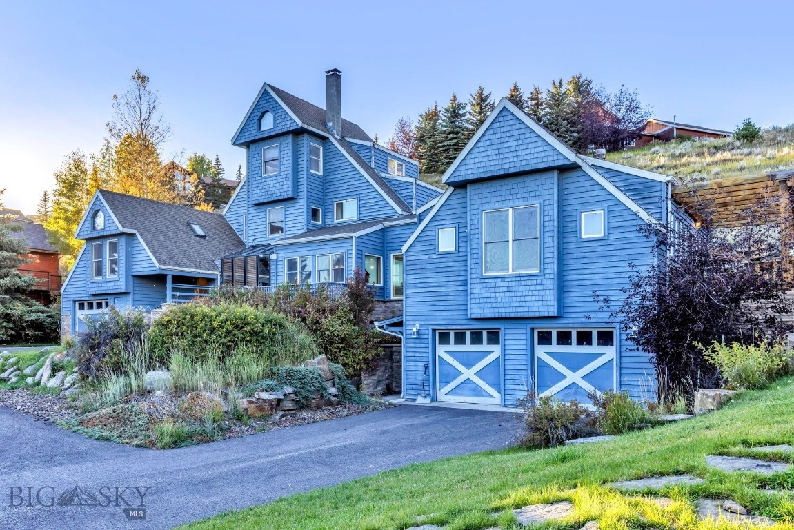 2555 Little Coyote Road Property Photo 2