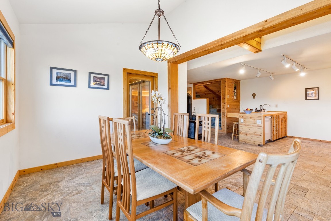 2555 Little Coyote Road Property Photo 19