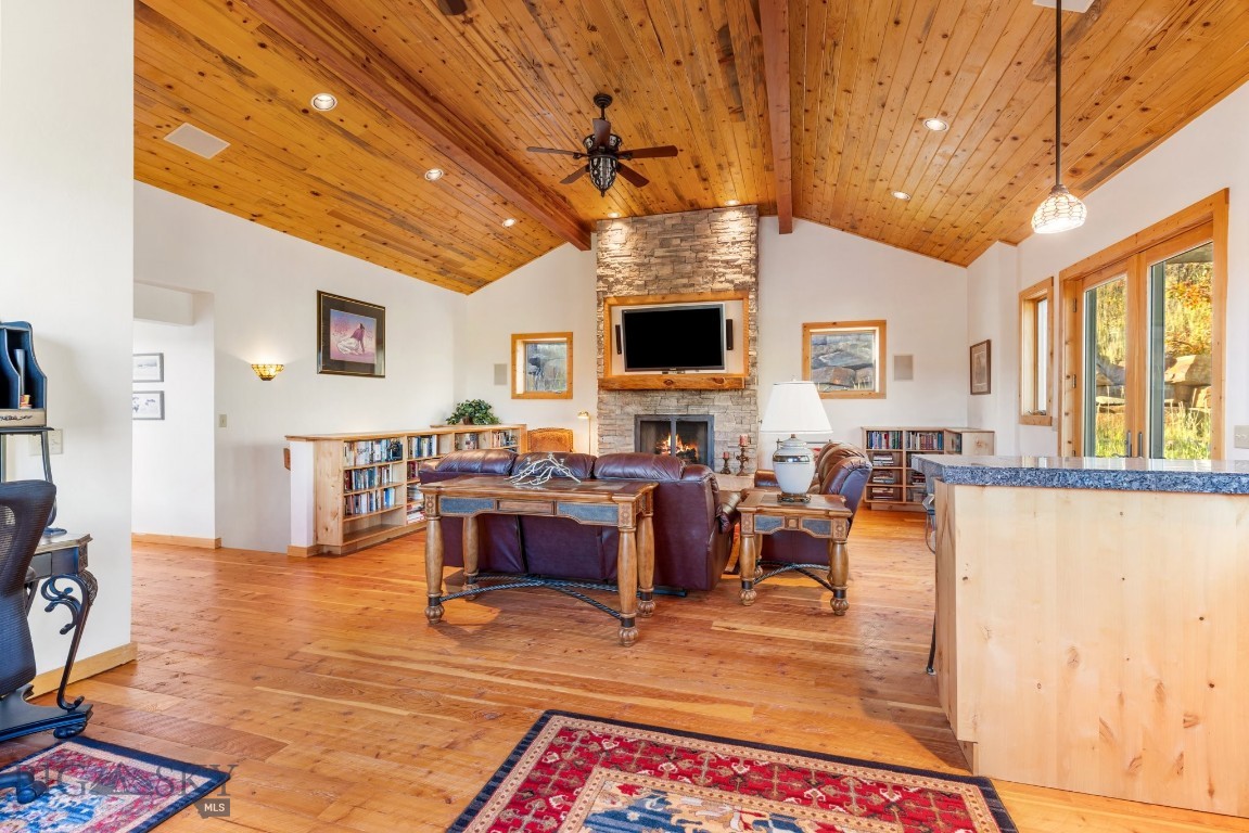 2555 Little Coyote Road Property Photo 22