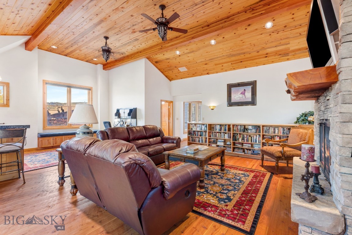 2555 Little Coyote Road Property Photo 24