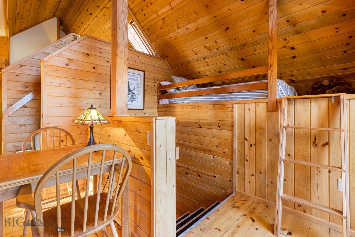 2555 Little Coyote Road Property Photo 32