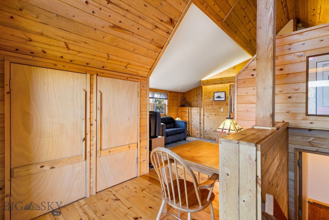 2555 Little Coyote Road Property Photo 33