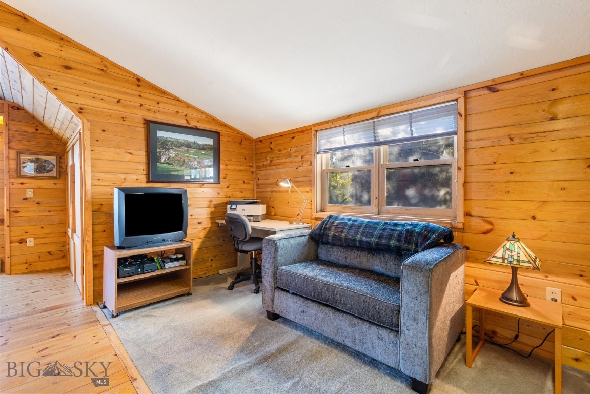 2555 Little Coyote Road Property Photo 34