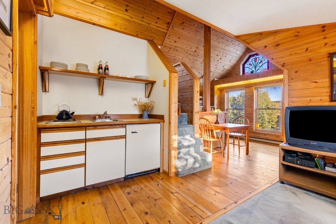 2555 Little Coyote Road Property Photo 35