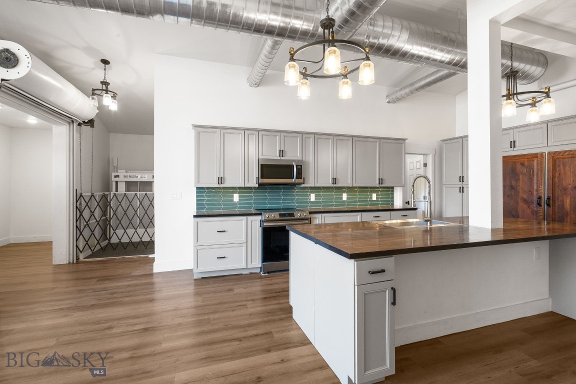 48 Market Place Property Photo 26