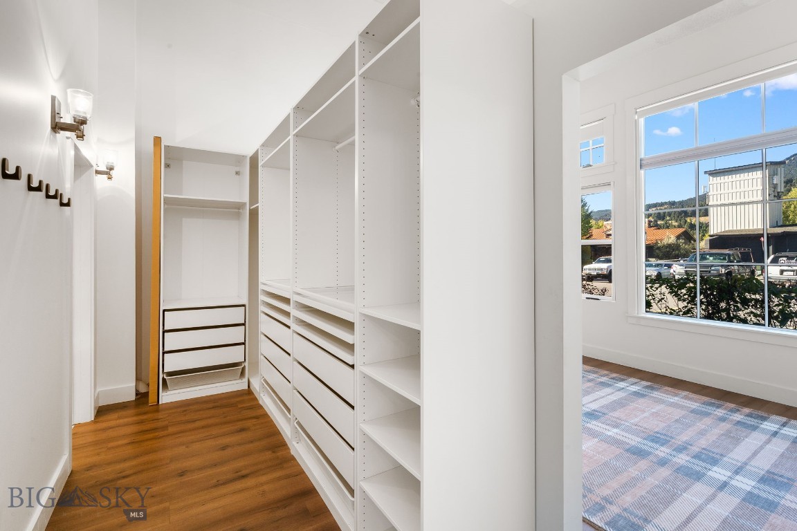 48 Market Place Property Photo 30