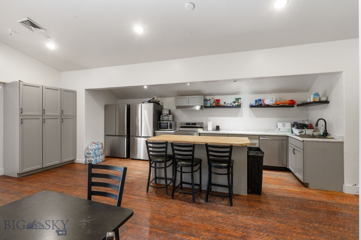 48 Market Place Property Photo 37