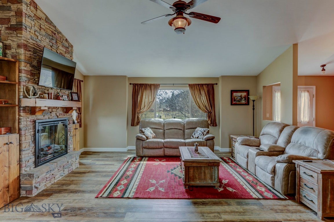 98 Miller Drive Property Photo 6