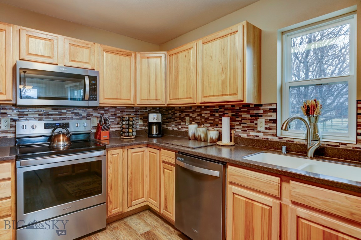 98 Miller Drive Property Photo 16